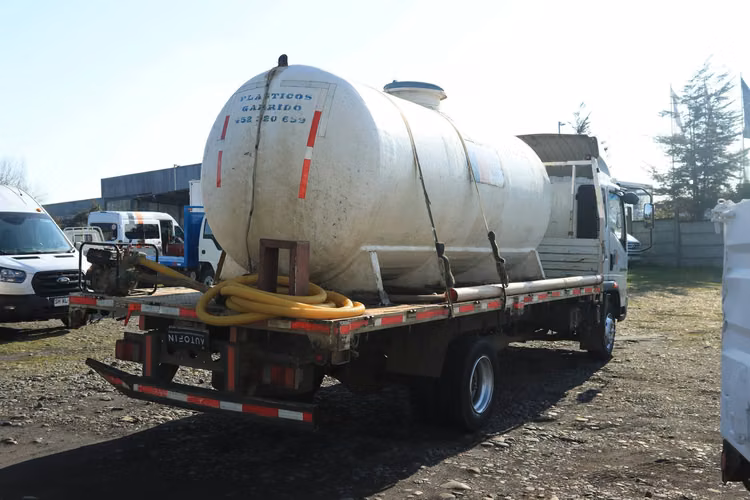CAMION SINOTRUK HOMAN 2021 CARROCERIA PLANO 6000KG MAS ESTANQUE AGUA