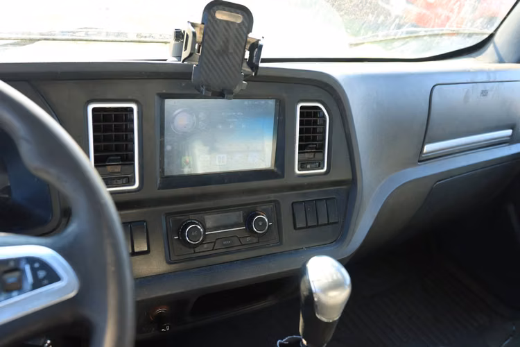 CAMION SINOTRUK HOMAN 2021 CARROCERIA PLANO 6000KG MAS ESTANQUE AGUA