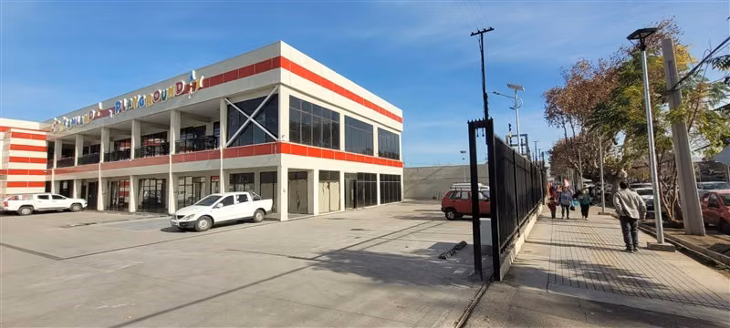 Local Comercial en arriendo en Colina centro