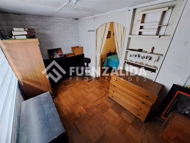 Casa en venta de 2 dorm. en Maipú