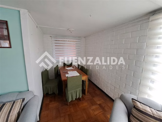 Casa en venta de 2 dorm. en Maipú