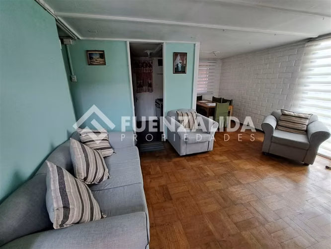Casa en venta de 2 dorm. en Maipú
