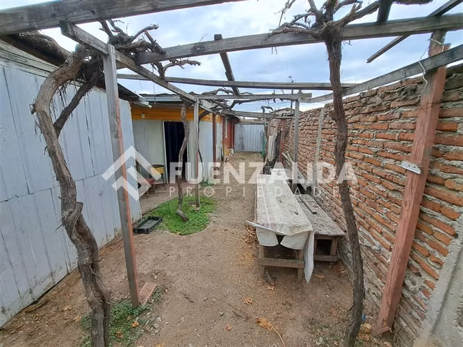 Casa en venta de 2 dorm. en Maipú