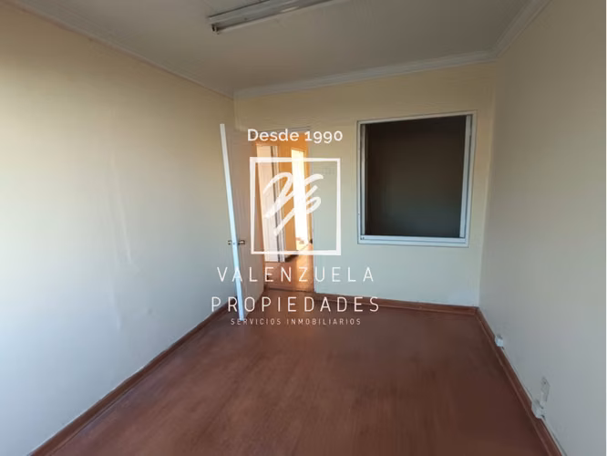 Oficina central 200m2 calle M. Montt lado Paris