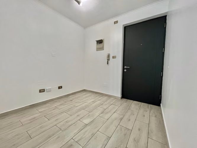Oficina 1P-Hall-1B en venta, Sector Apumanque