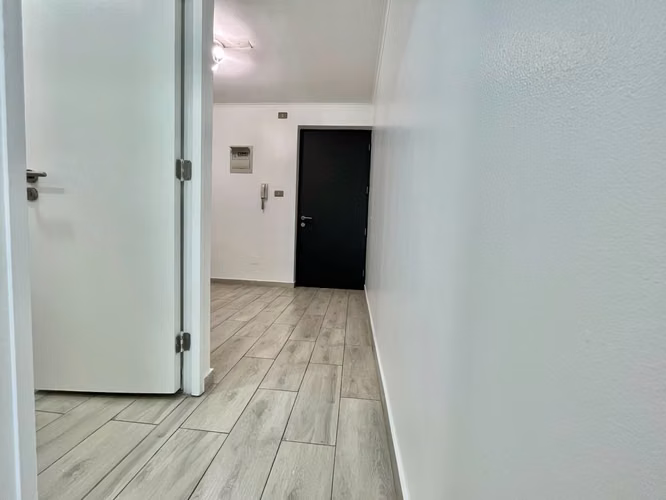 Oficina 1P-Hall-1B en arriendo, Sector Apumanque - Imagen 7