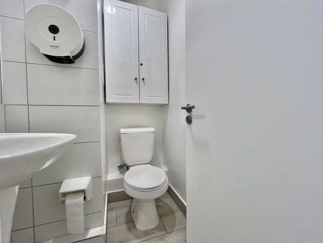 Oficina 1P-Hall-1B en arriendo, Sector Apumanque - Imagen 14