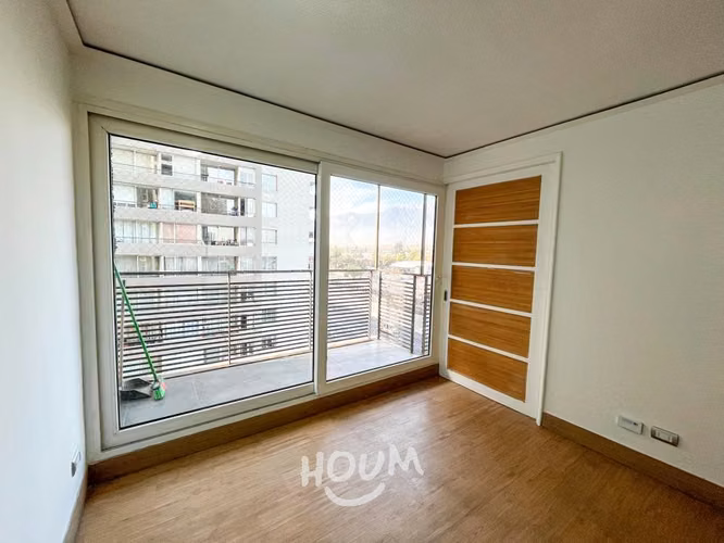 Departamento en Avenida Américo Vespucio