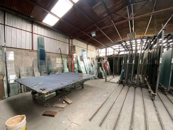 Galpon Comercial de 556 mts2 en pleno centro