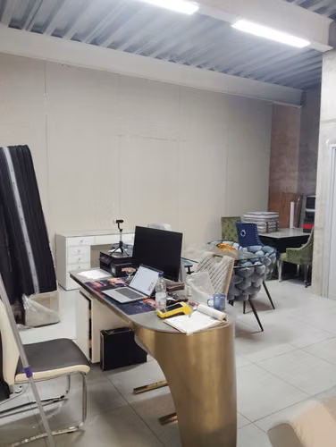 OPORTUNIDAD BODEGA 240 M2 METRO LOS LIBERTADORES (174535)