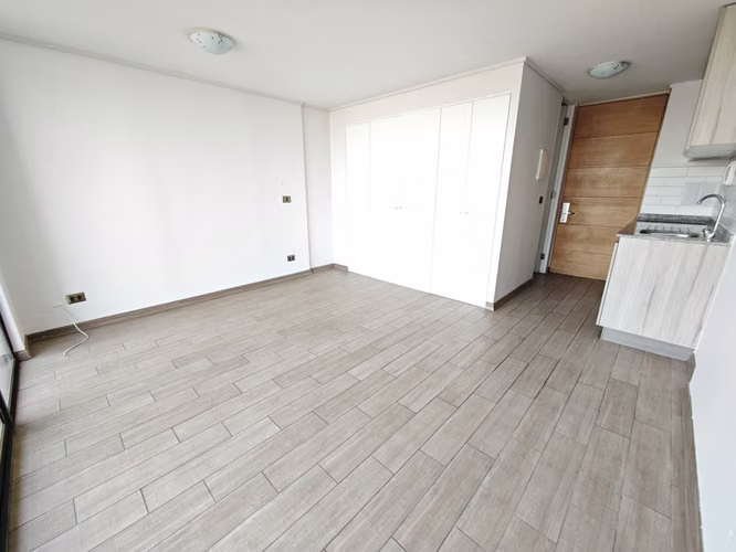 Arriendo depto HOME ESTUDIO, Terraza,  Metro Hospitales, Independencia