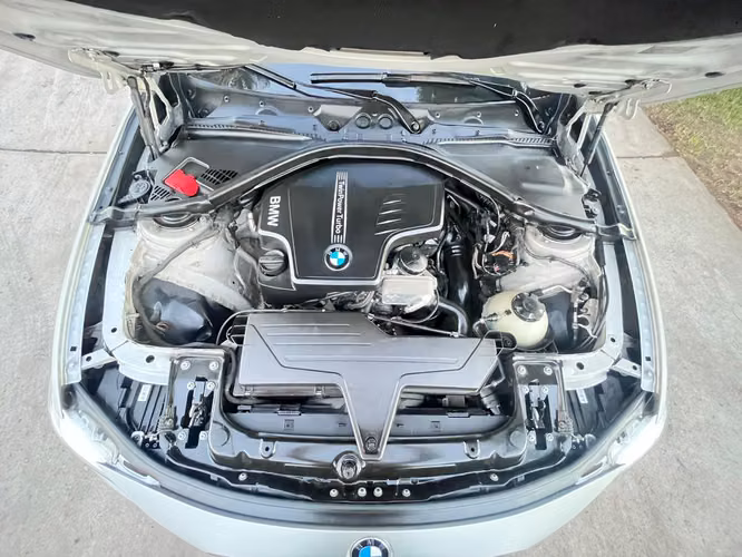 BMW 320i 2.0 Automático 2014 | Excelente Estado | Full Equipo