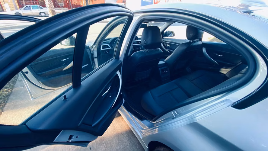 BMW 320i 2.0 Automático 2014 | Excelente Estado | Full Equipo