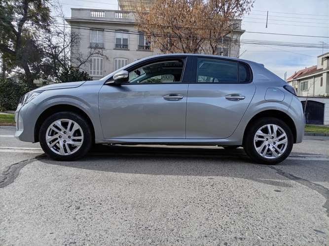 PEUGEOT 208 PURETECH 75  MT 1.2 2023