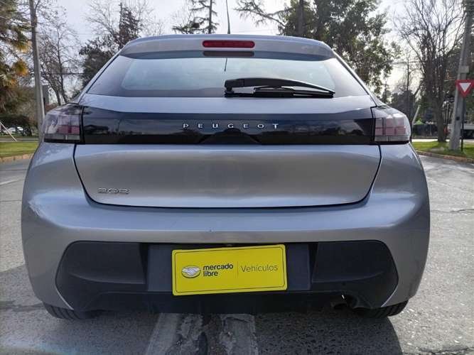 PEUGEOT 208 PURETECH 75  MT 1.2 2023