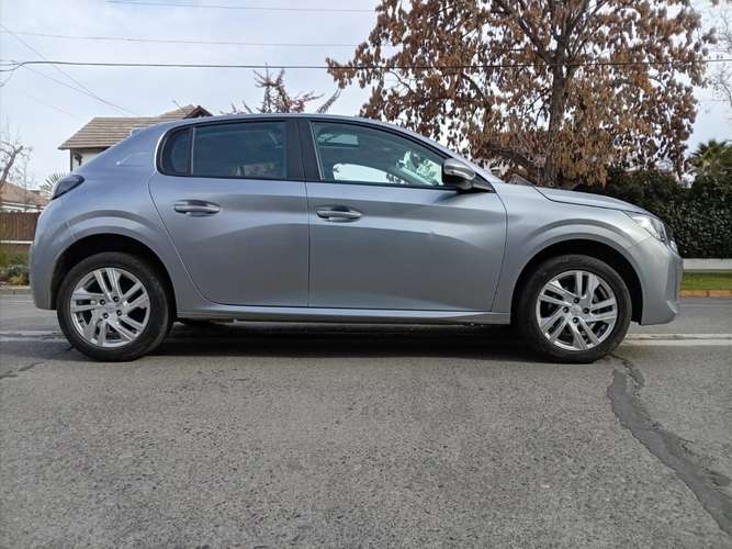 PEUGEOT 208 PURETECH 75  MT 1.2 2023