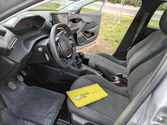 PEUGEOT 208 PURETECH 75  MT 1.2 2023