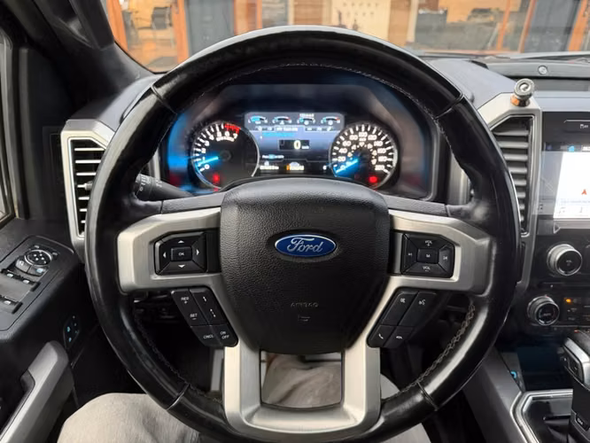 FORD F-150 PLATINUM 3.5 4X4 AT  2018