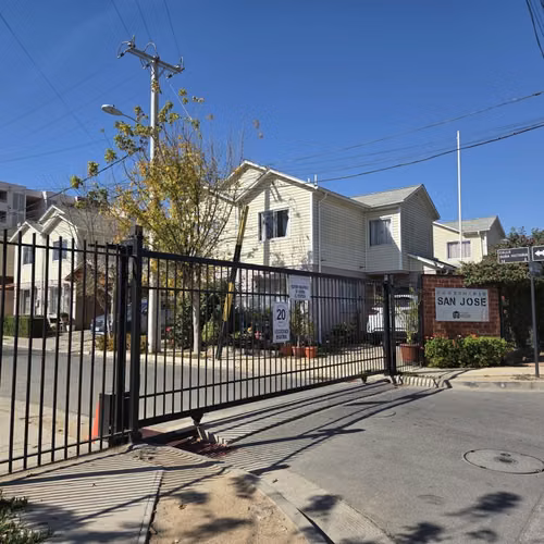 Se Vende Hermosa Casa Condominio Limache