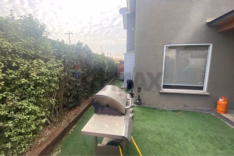 Casa en venta estancia liray, colina