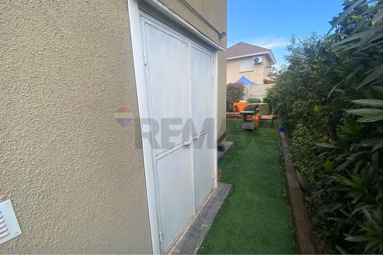 Casa en venta estancia liray, colina