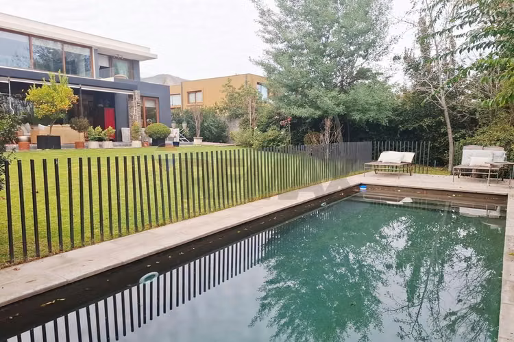 Casa mediterránea en condominio los bosques