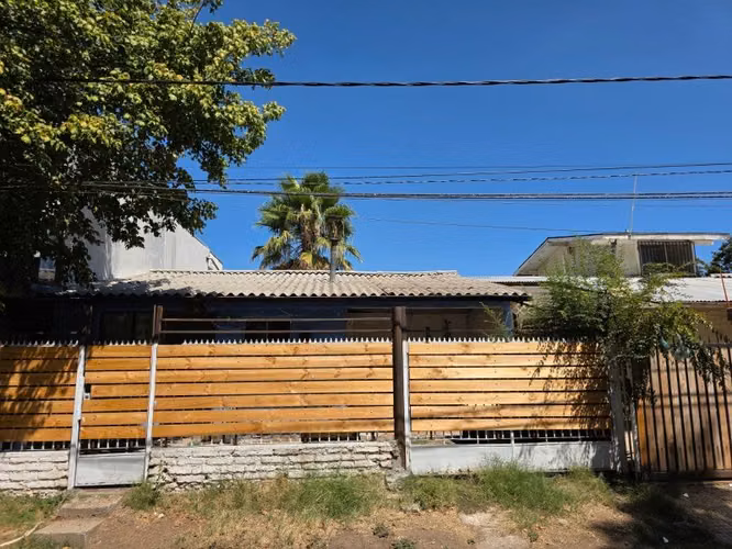 VENTA CASA EN HUECHURABA |URETA BRAVO PROPIEDADES|