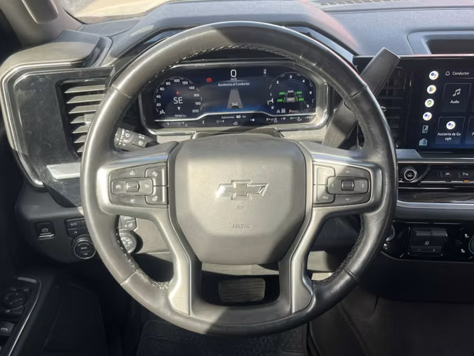 Chevrolet Silverado Tb 4wd 5.3 2023