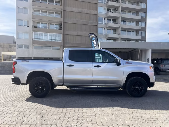 Chevrolet Silverado Tb 4wd 5.3 2023