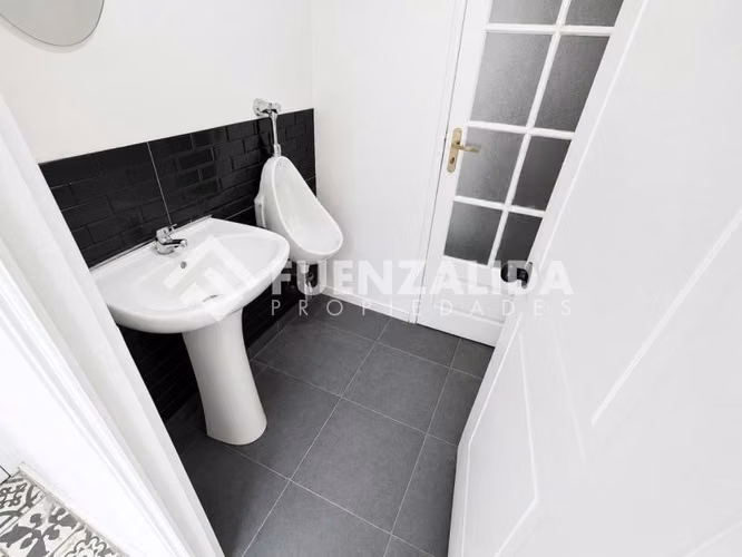 Casa en venta de 7 dorm. en Recoleta