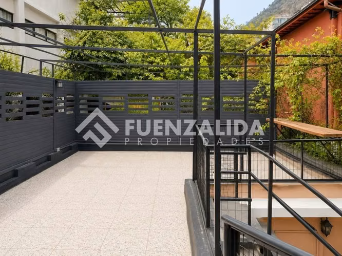 Casa en venta de 7 dorm. en Recoleta