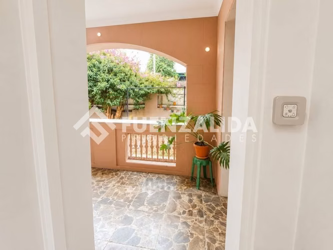 Casa en venta de 7 dorm. en Recoleta