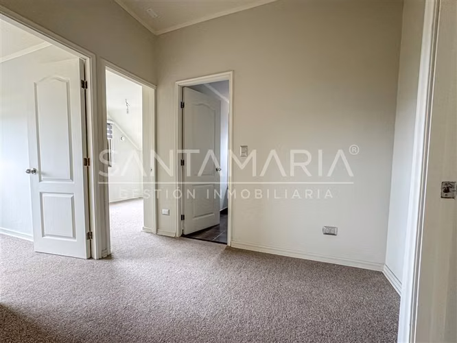ARRIENDO Casa de 3 dorm. en Lomas Coloradas, San Pedro