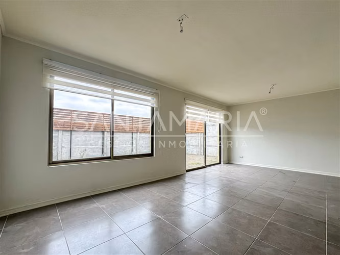 ARRIENDO Casa de 3 dorm. en Lomas Coloradas, San Pedro
