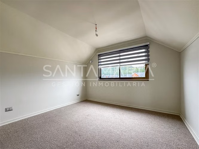 ARRIENDO Casa de 3 dorm. en Lomas Coloradas, San Pedro