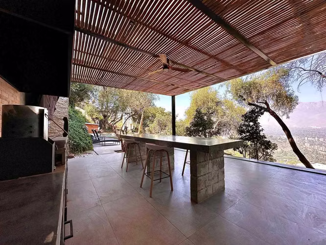 Casa con Excelente Conectividad y Entorno (174597)