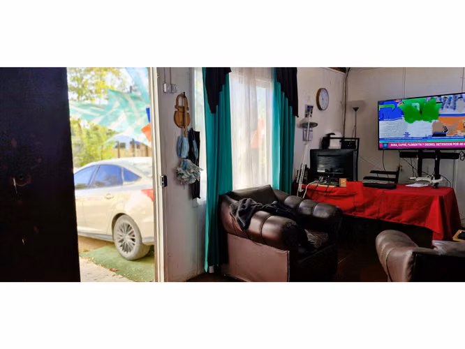 Venta de sitio de 1.300 m2., con 2 casas y una cabaña, en Olmué. 102 M$