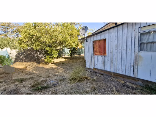 Venta de sitio de 1.300 m2., con 2 casas y una cabaña, en Olmué. 102 M$