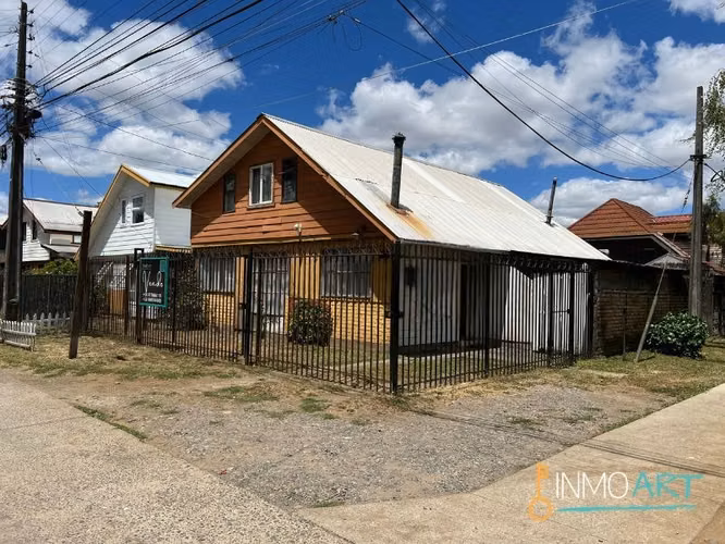 Casa en venta de 4 dorm. en villa Aquelarre, cerca UFRO