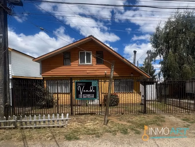 Casa en venta de 4 dorm. en villa Aquelarre, cerca UFRO