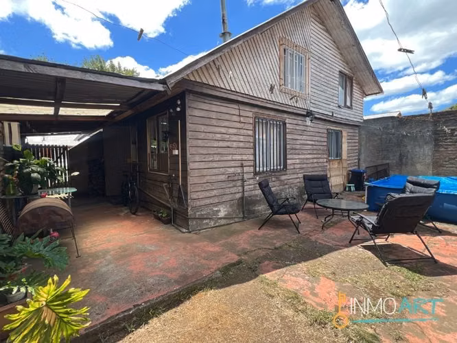 Casa en venta de 4 dorm. en villa Aquelarre, cerca UFRO