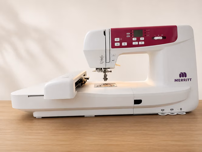 Maquina Bordadora y  Coser Merritt con tecnología electrónica
