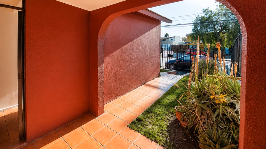 Estupenda casa en Sindempart 4 dormitorios 2 baños - 180 mill aprox.