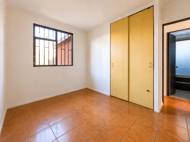 Estupenda casa en Sindempart 4 dormitorios 2 baños - 180 mill aprox.