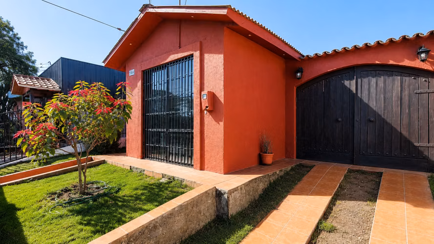 Estupenda casa en Sindempart 4 dormitorios 2 baños - 180 mill aprox.