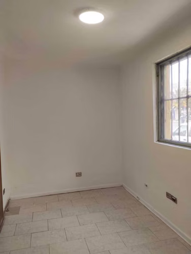 Local Comercial en sector comercial Stgo, Matta  (174456)