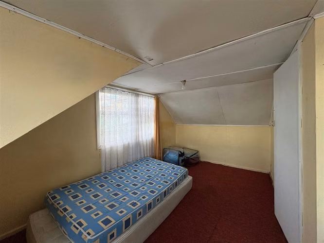 INVIERTE EN BARRIO SAN MIGUEL 4D 2B + CASA INTERIOR - Imagen 12