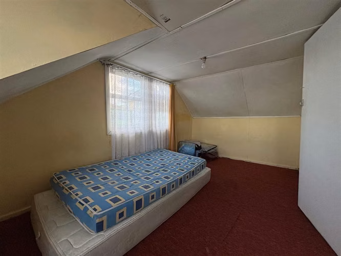 INVIERTE EN BARRIO SAN MIGUEL 4D 2B + CASA INTERIOR - Imagen 11