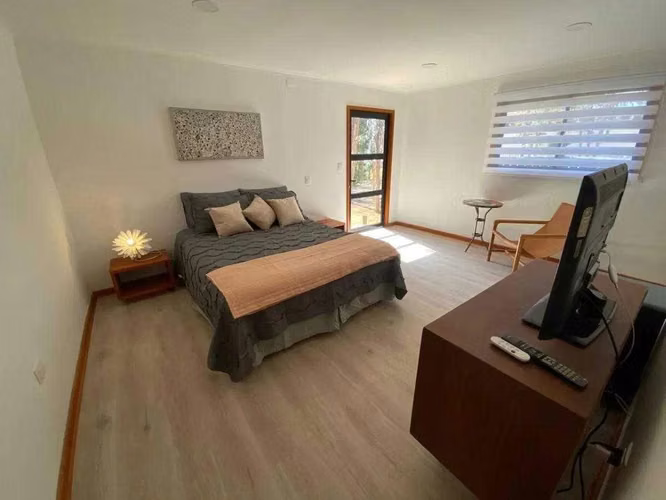 Hermosa casa remodelada con vista al mar (174512)