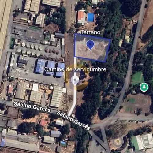 Terreno plano con uso de suelo de Equipamiento (174626)